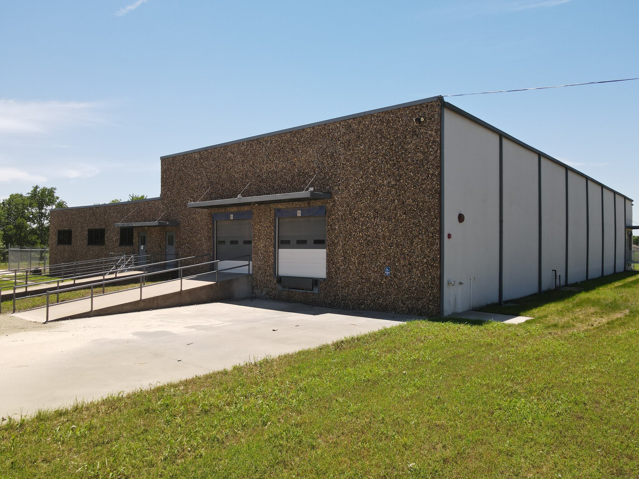 1101 Woods St, Gainesville, TX for Rent