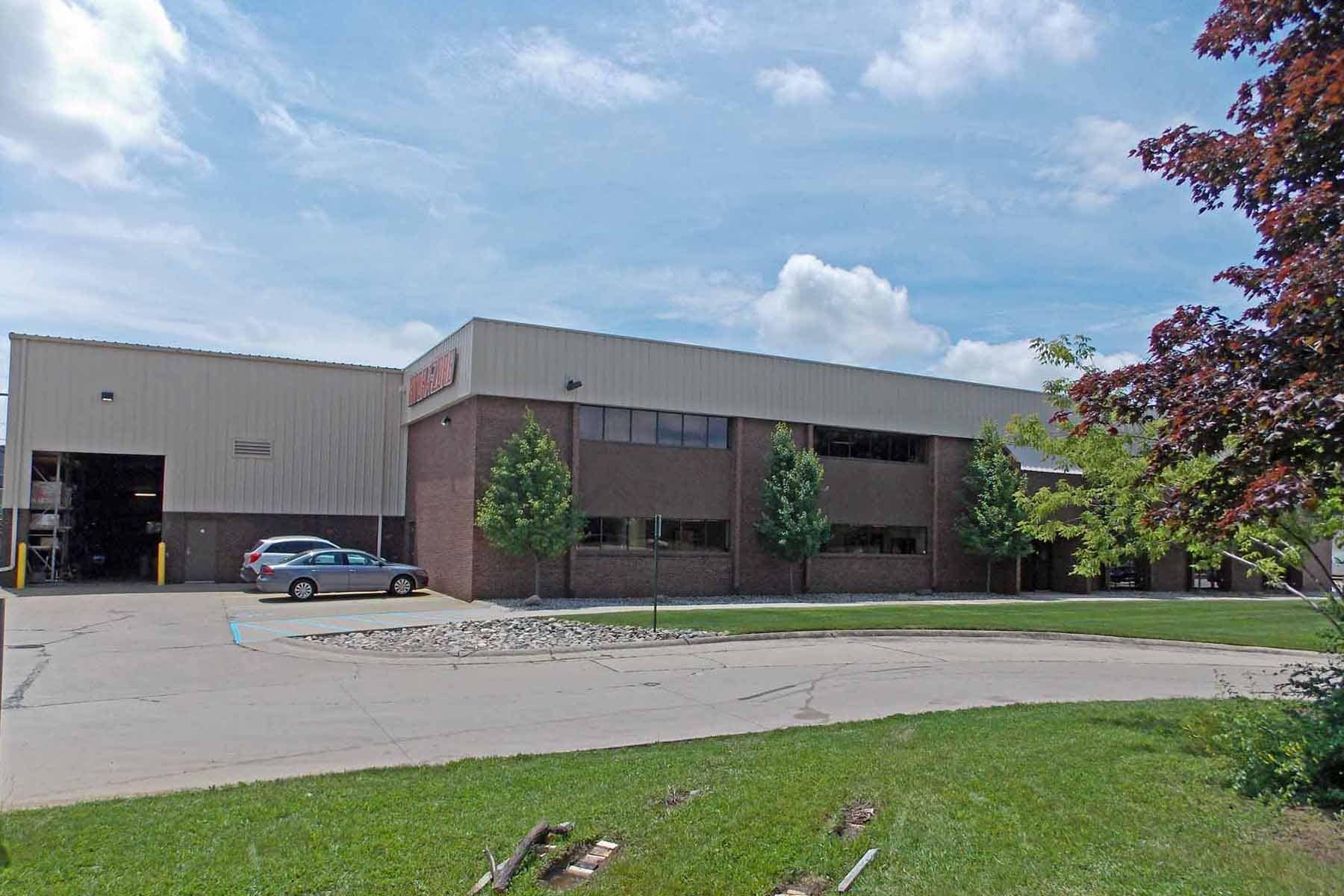 2450 Commercial Dr, Auburn Hills, MI for Rent