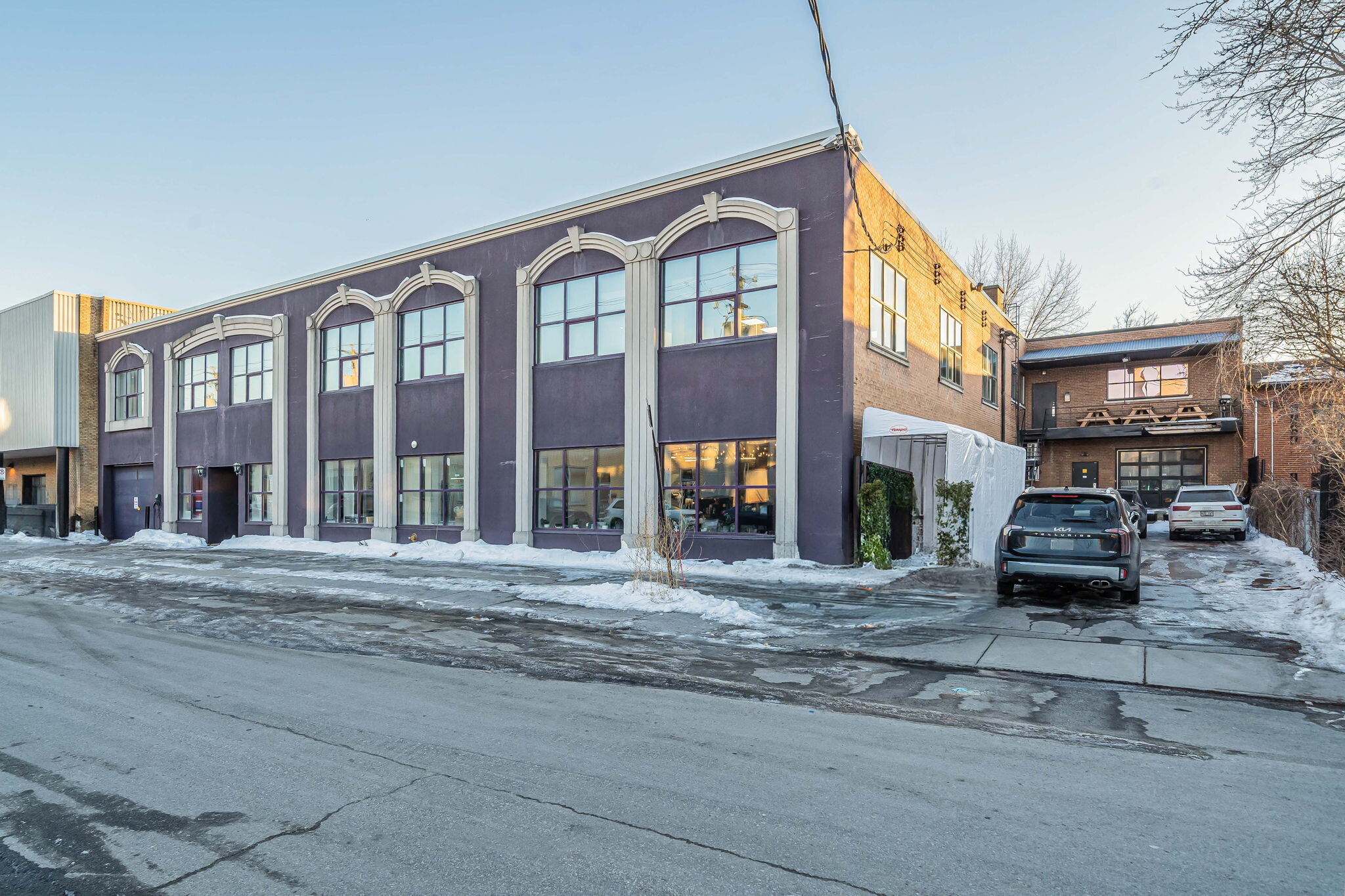 9850 Rue Saint-Urbain, Montréal, QC for Rent