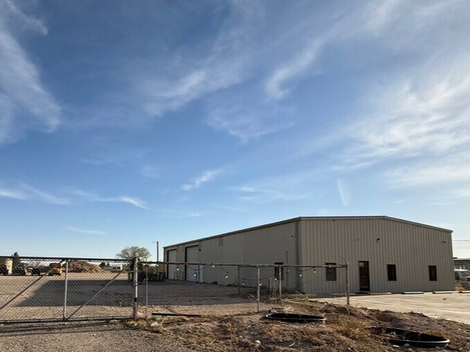 2215 W Bender Blvd, Hobbs, NM for Rent