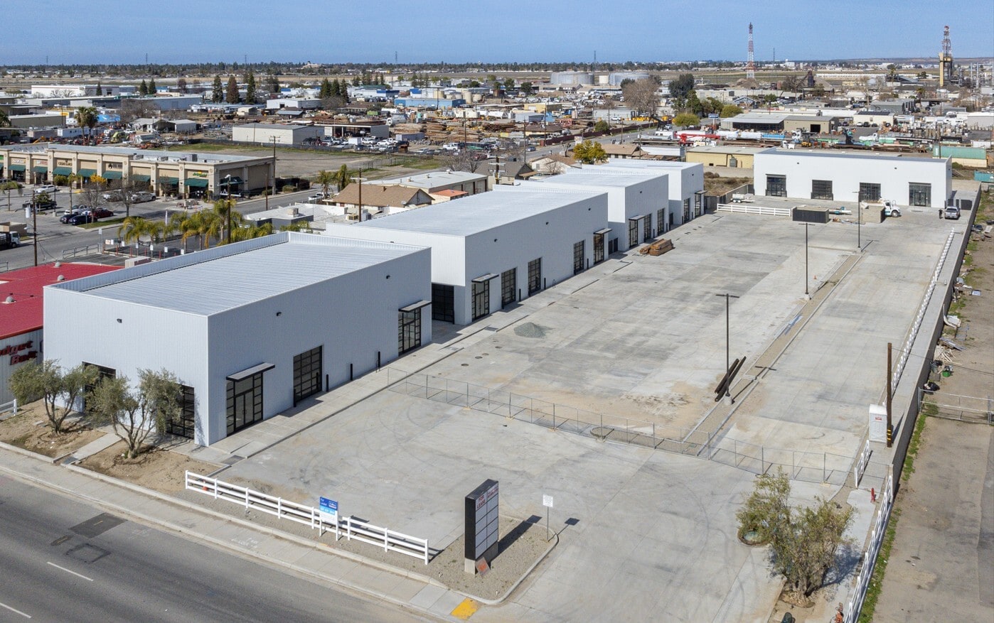 4060 Rosedale Hwy, Bakersfield, CA for Rent