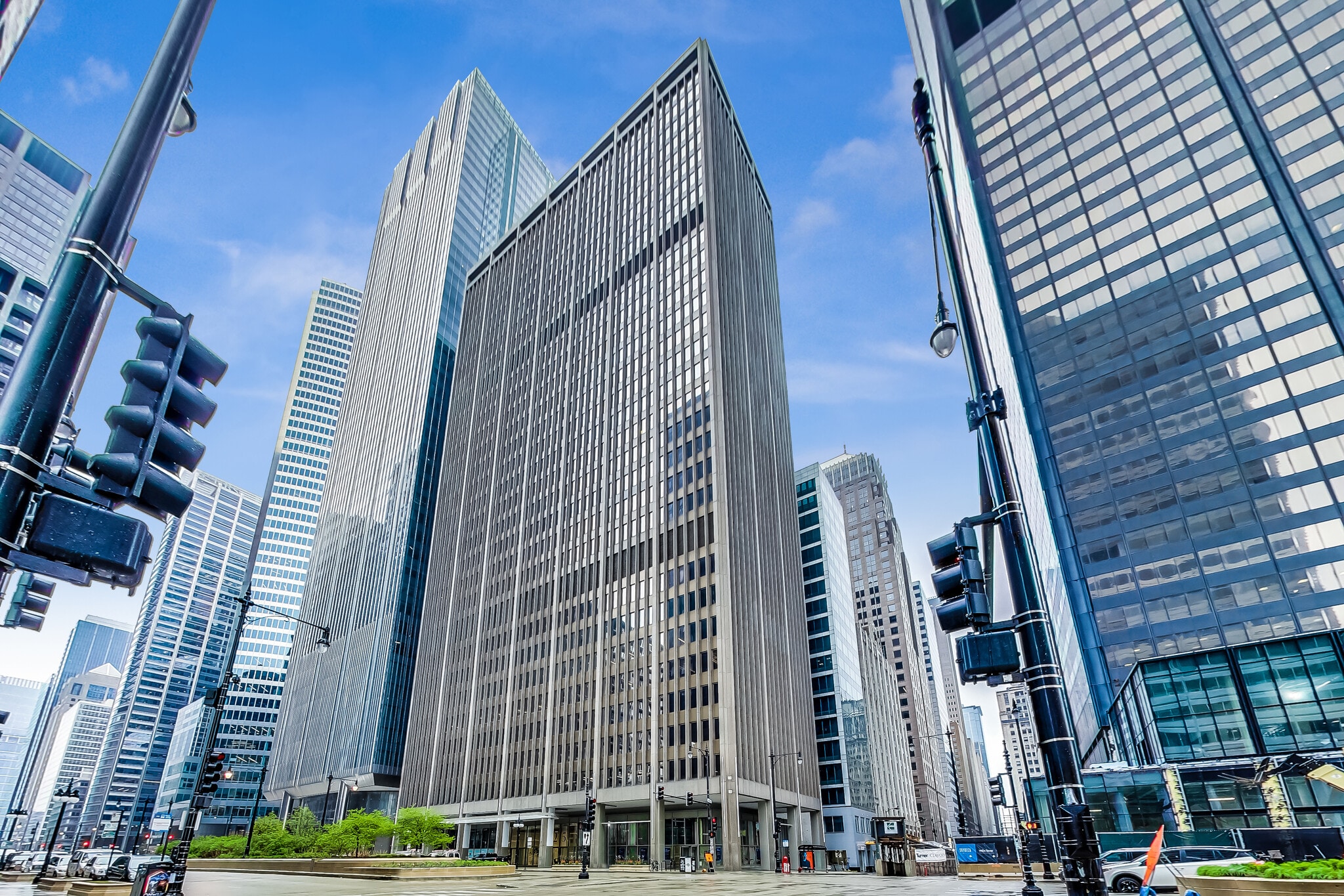 125 S Wacker Dr, Chicago, IL for Rent