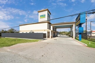 Hitchcock, TX Hospitality - 9002 Highway 6