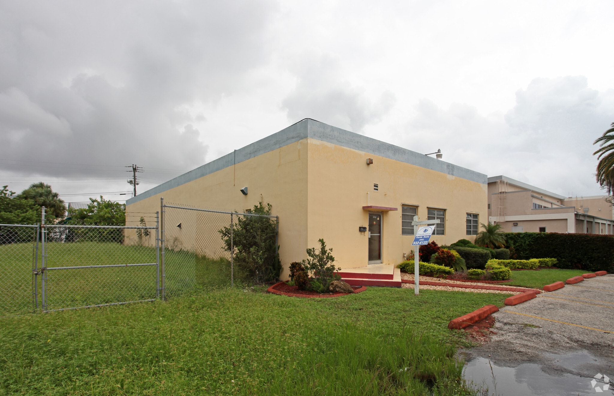 2029 Taft St, Hollywood, FL for Sale