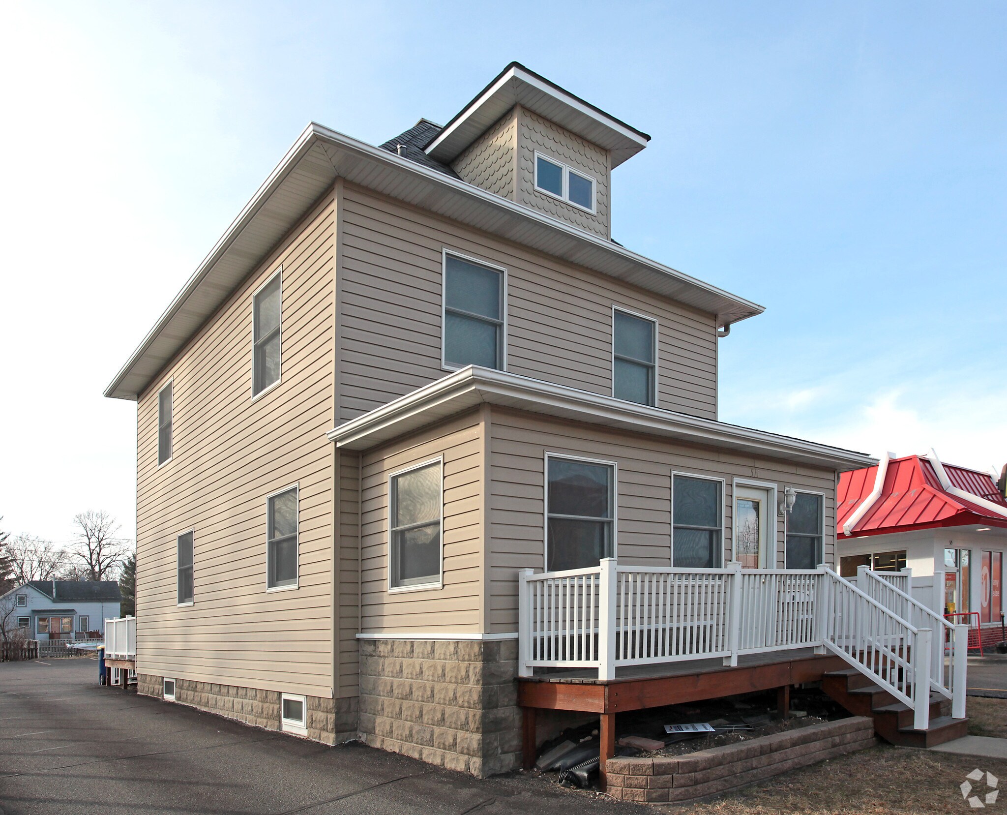 511 4th St NW, Faribault, MN for Sale