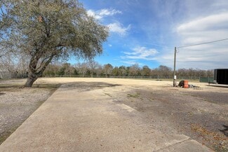 Pearland, TX Commercial Land - 5205 W Orange St