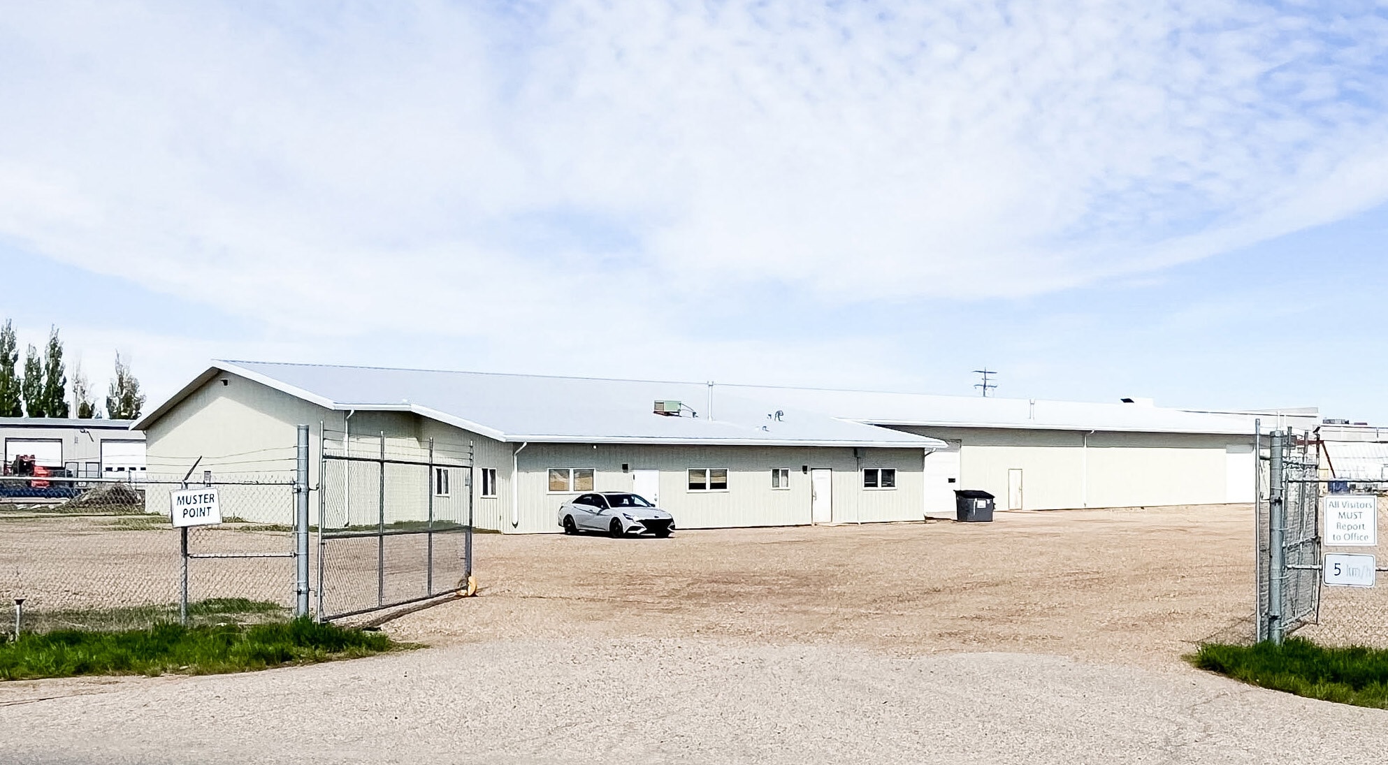 1276 32 St SW, Medicine Hat, AB for Rent