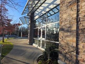 Victoria, BC Office/Retail - 2745 Veteran Memorial Pky Victoria, BC Office/Retail - 2745 Veteran Memorial Pky