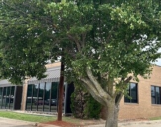 Oklahoma City, OK Office/Retail - 11102 N Stratford Dr