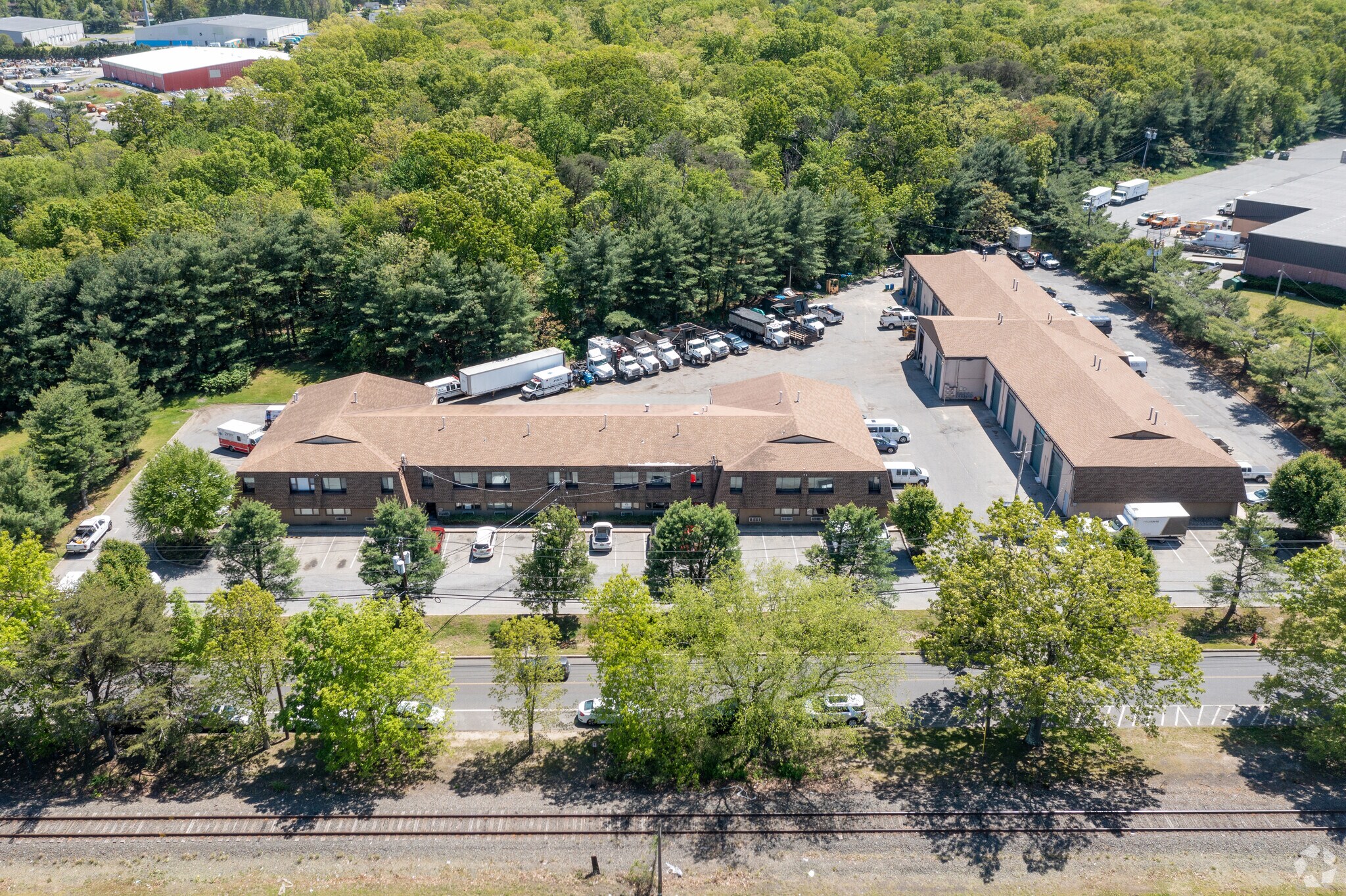 300-308 E Park Ave, Hainesport, NJ for Rent