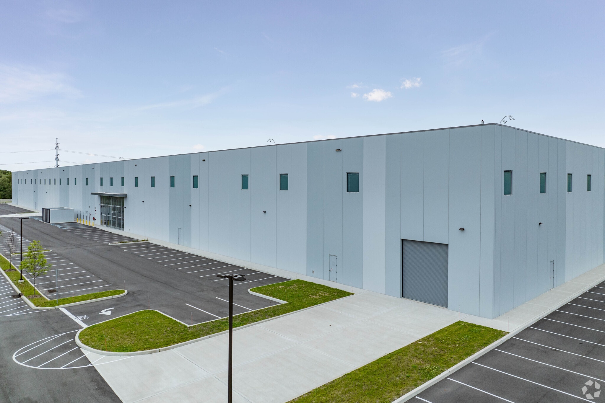 1001 Express Drive North, Yaphank, NY for Rent