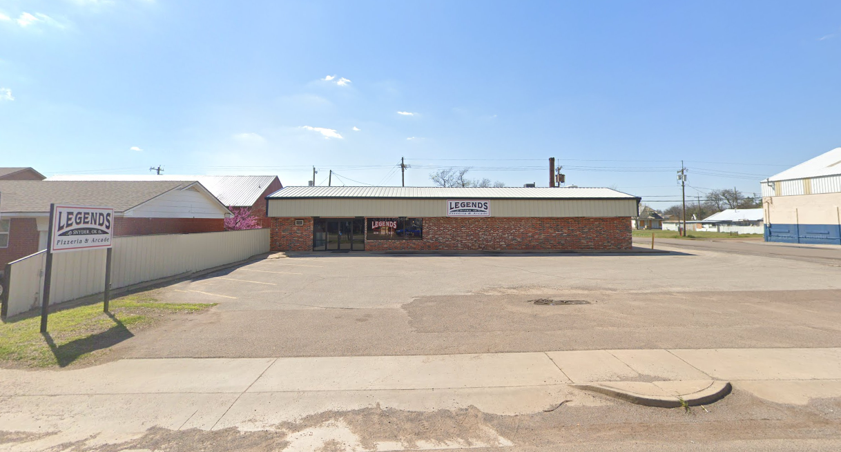 901 E St, Snyder, OK for Sale