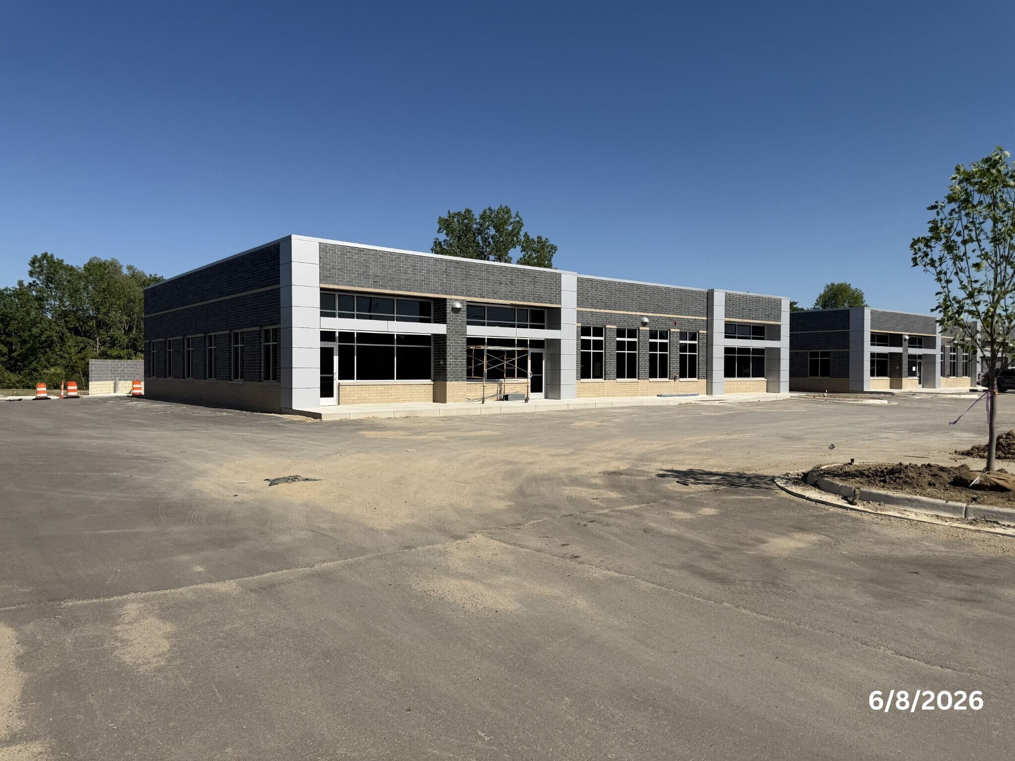 26800 Pontiac Trl, South Lyon, MI for Rent
