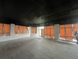 Jersey City, NJ Retail - 424 Arlington Ave
