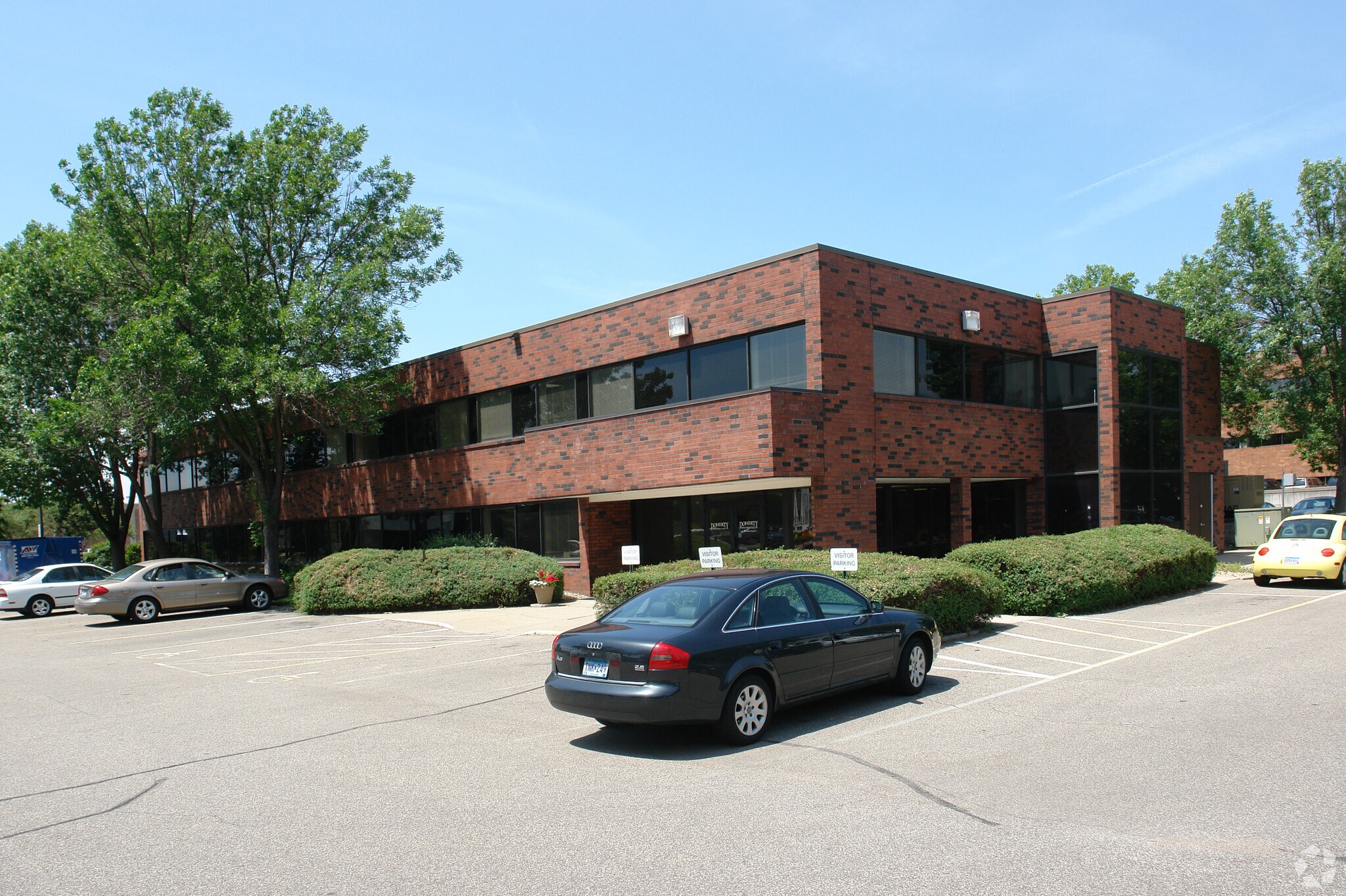 7645 Metro Blvd, Edina, MN for Rent