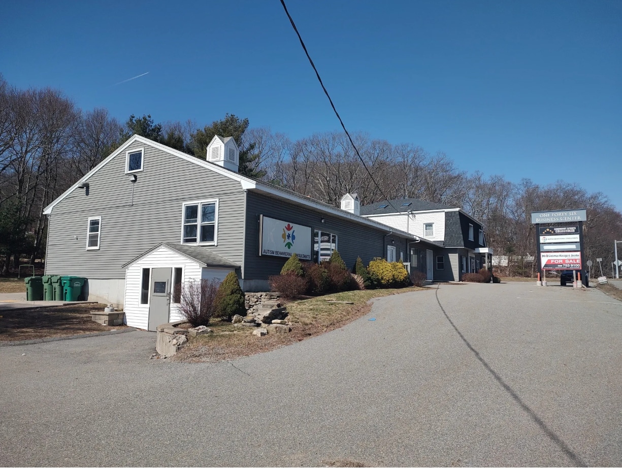 140 Worcester Providence Tpke, Sutton, MA for Sale