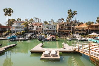 Carlsbad, CA Apartments - 4627 Park Dr