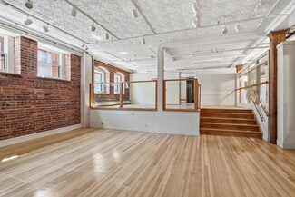 Northampton, MA Retail - 150 Main St