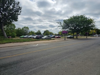 Niagara Falls, ON Commercial - 4624 Erie Av