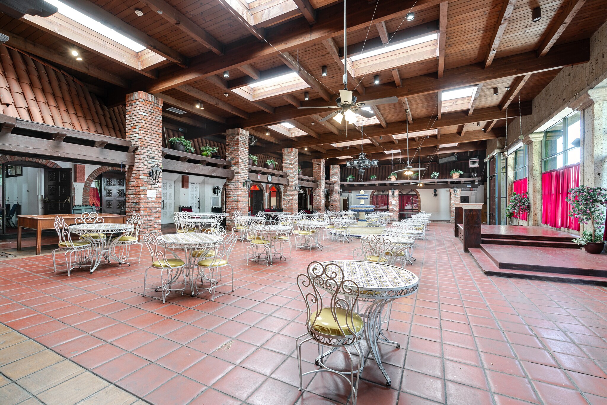401 E Colorado St, Glendale, CA for Rent
