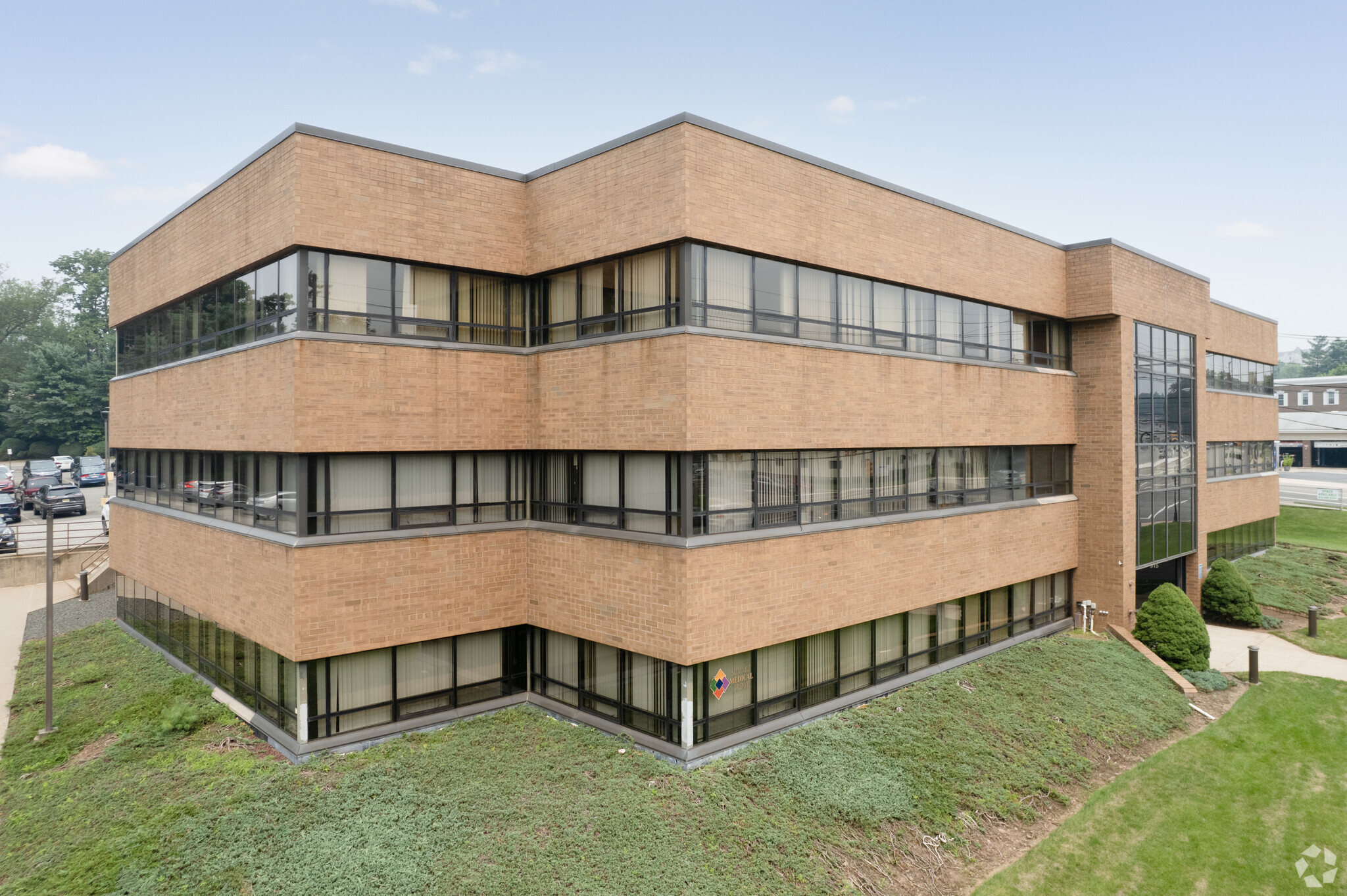 315 E Northfield Rd, Livingston, NJ for Rent