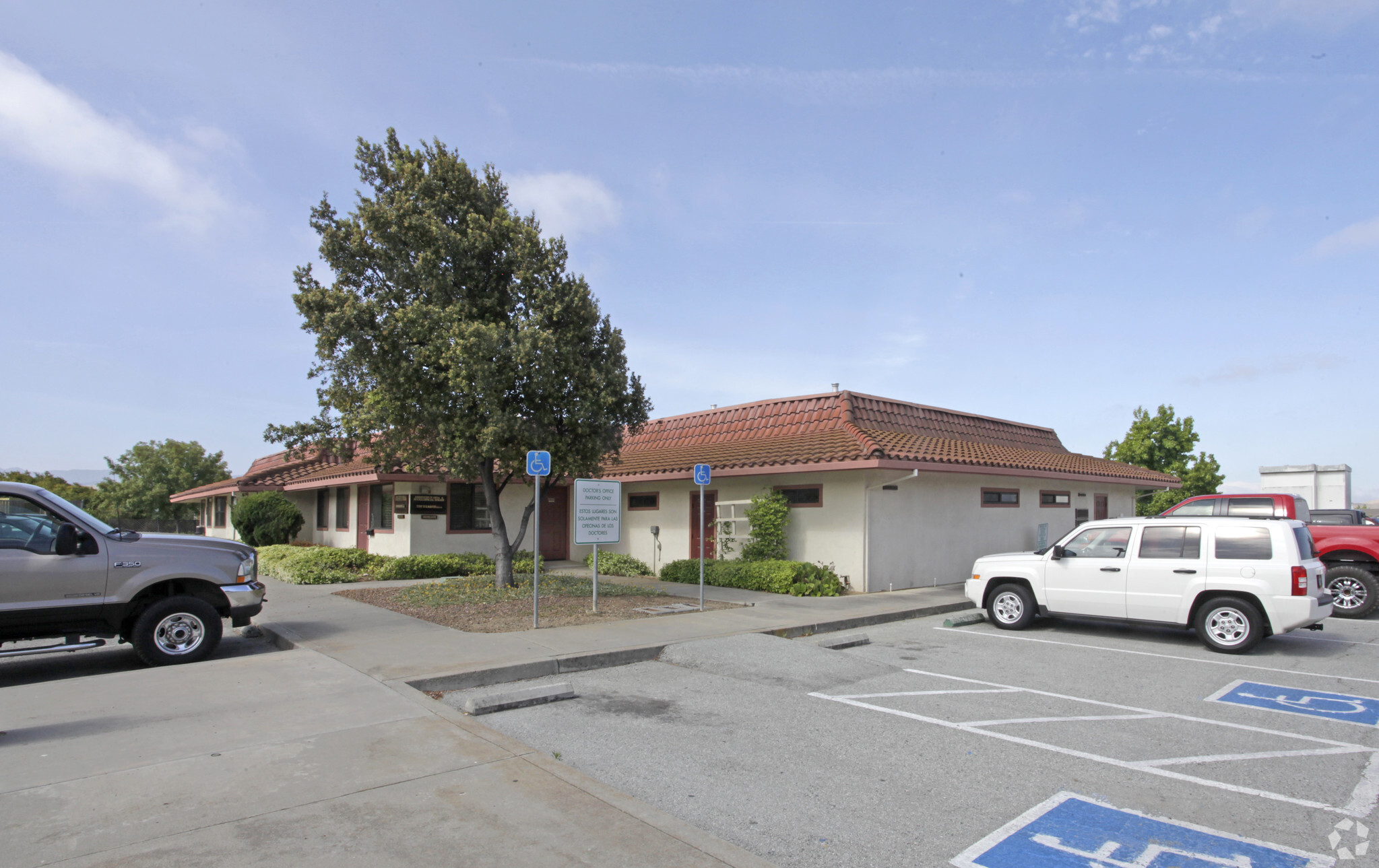 901 Sunset Dr, Hollister, CA for Rent
