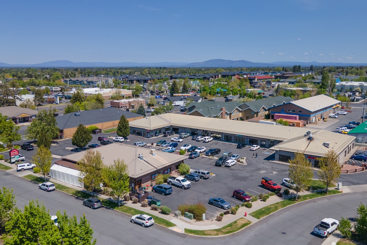 2570-2680 NE Twin Knolls Dr, Bend, OR for Sale