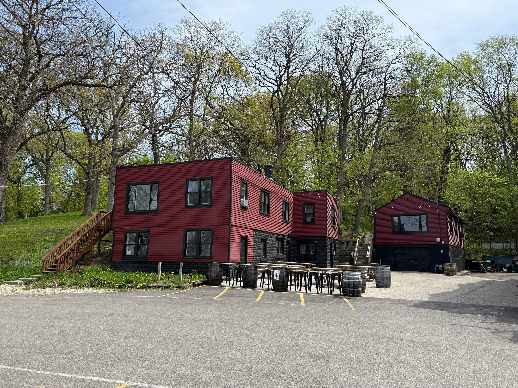 117 Nippersink Rd, Fox Lake, IL for Sale