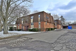 Youngstown, OH Apartments - 203-205 Churchill Hubbard Rd