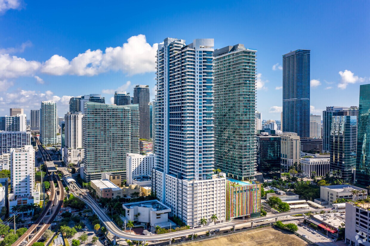 40 SW 13th St, Miami, FL for Rent