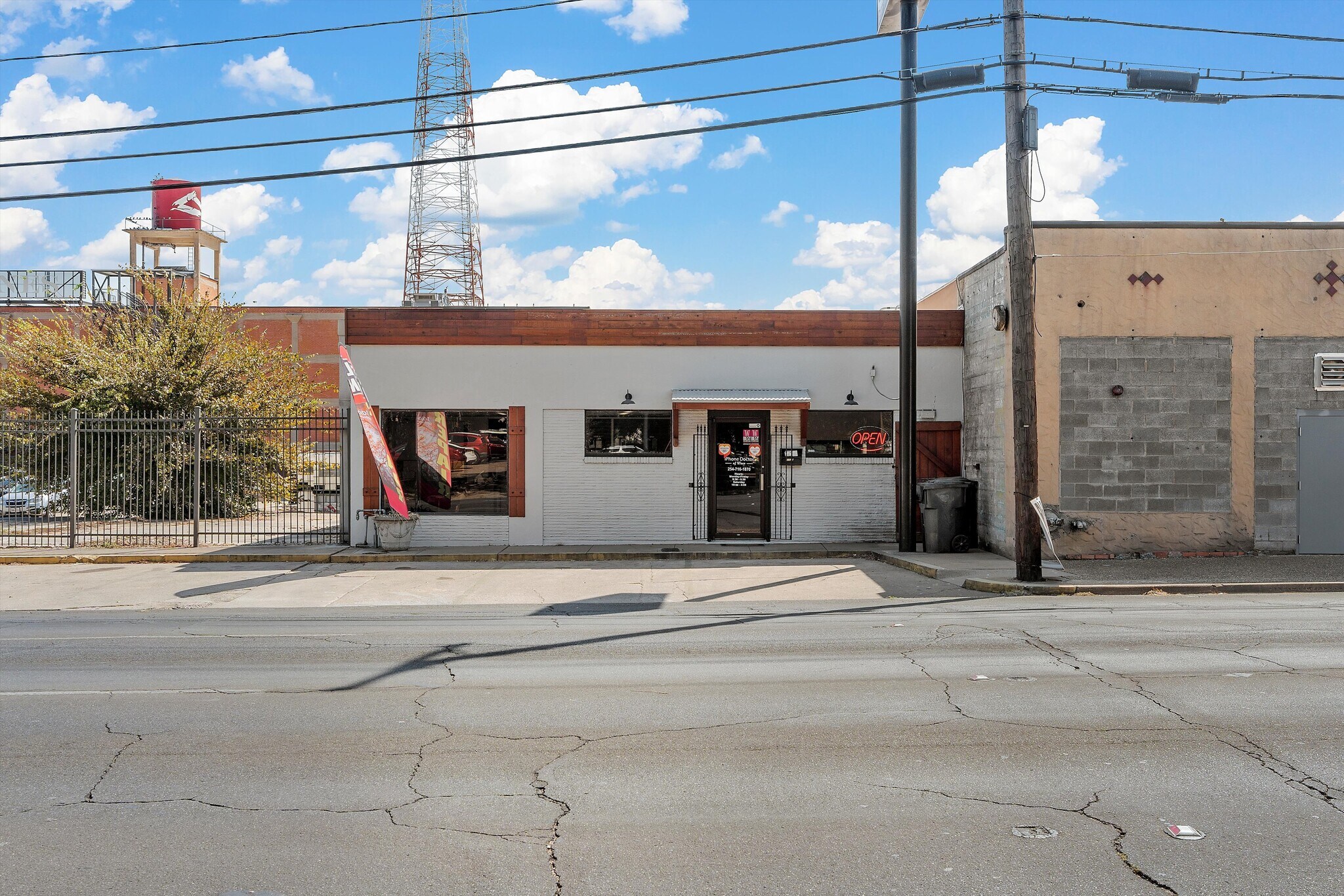 1120 Franklin Ave Waco, TX 76701 Retail Property for Sale on