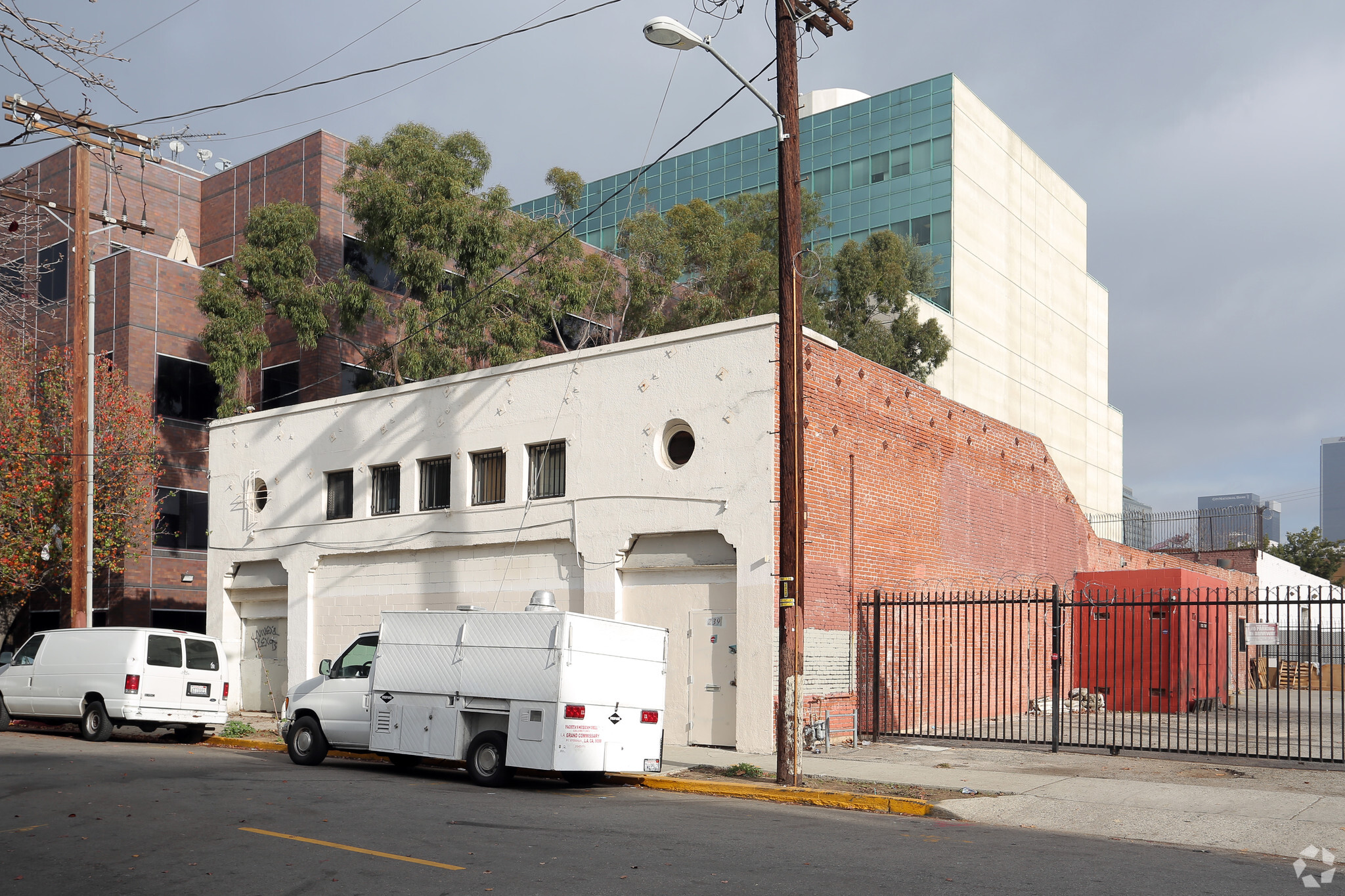 239-241 W 15th St, Los Angeles, CA for Rent