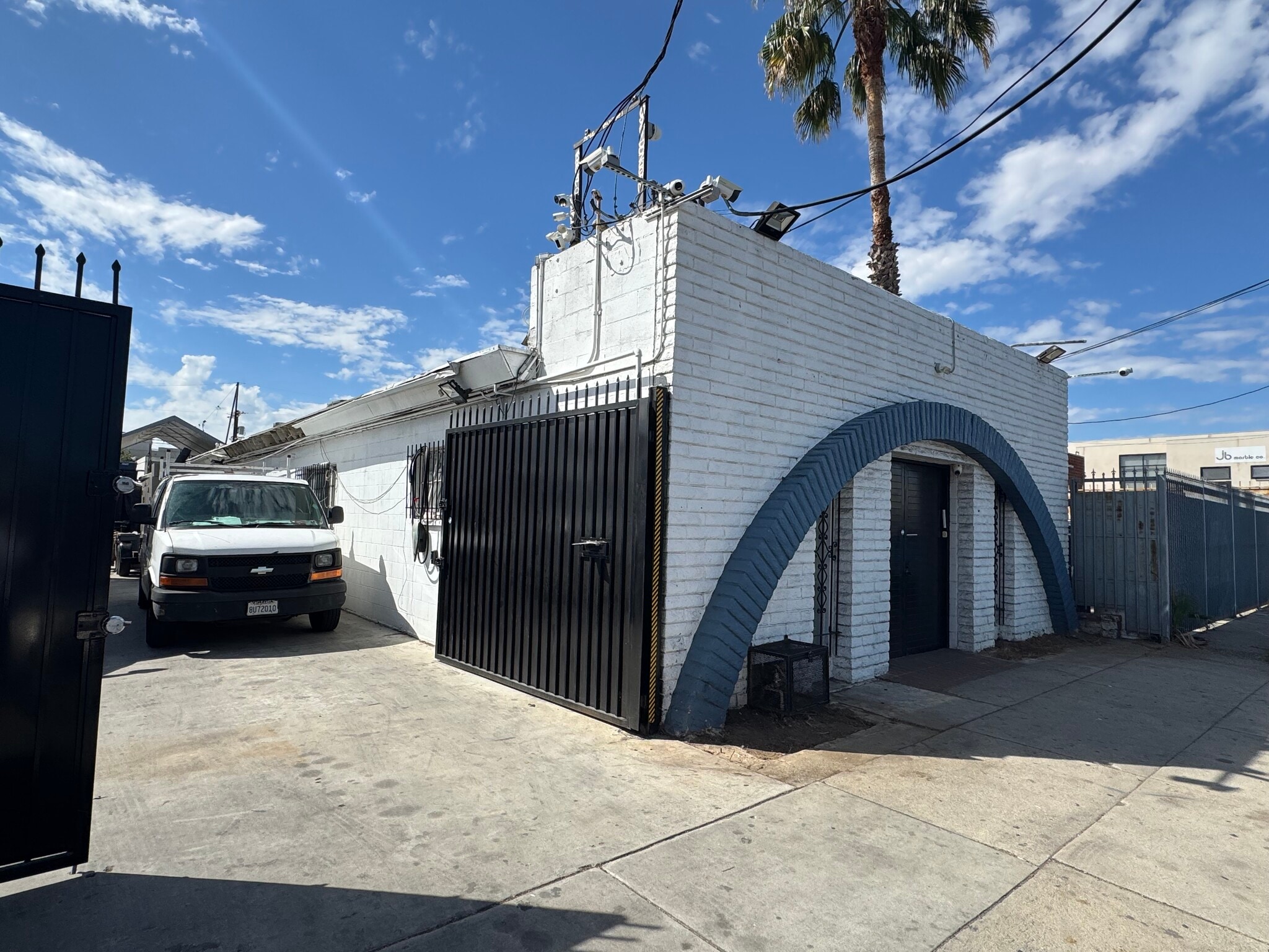 14640-14644 Keswick St, Van Nuys, CA for Sale
