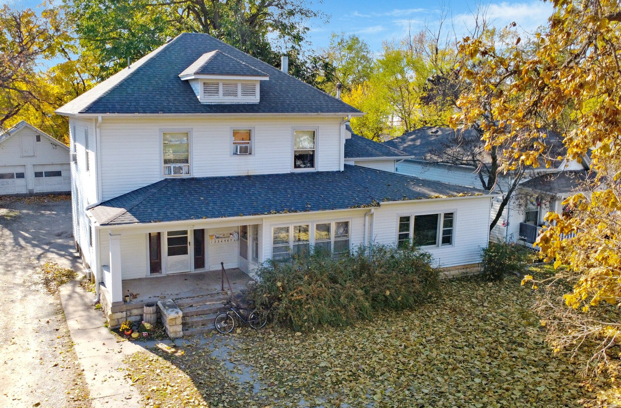 525 W 8th St, Junction City, KS for Sale