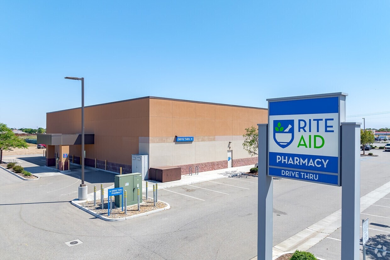 9700 Panama Ln, Bakersfield, CA for Rent