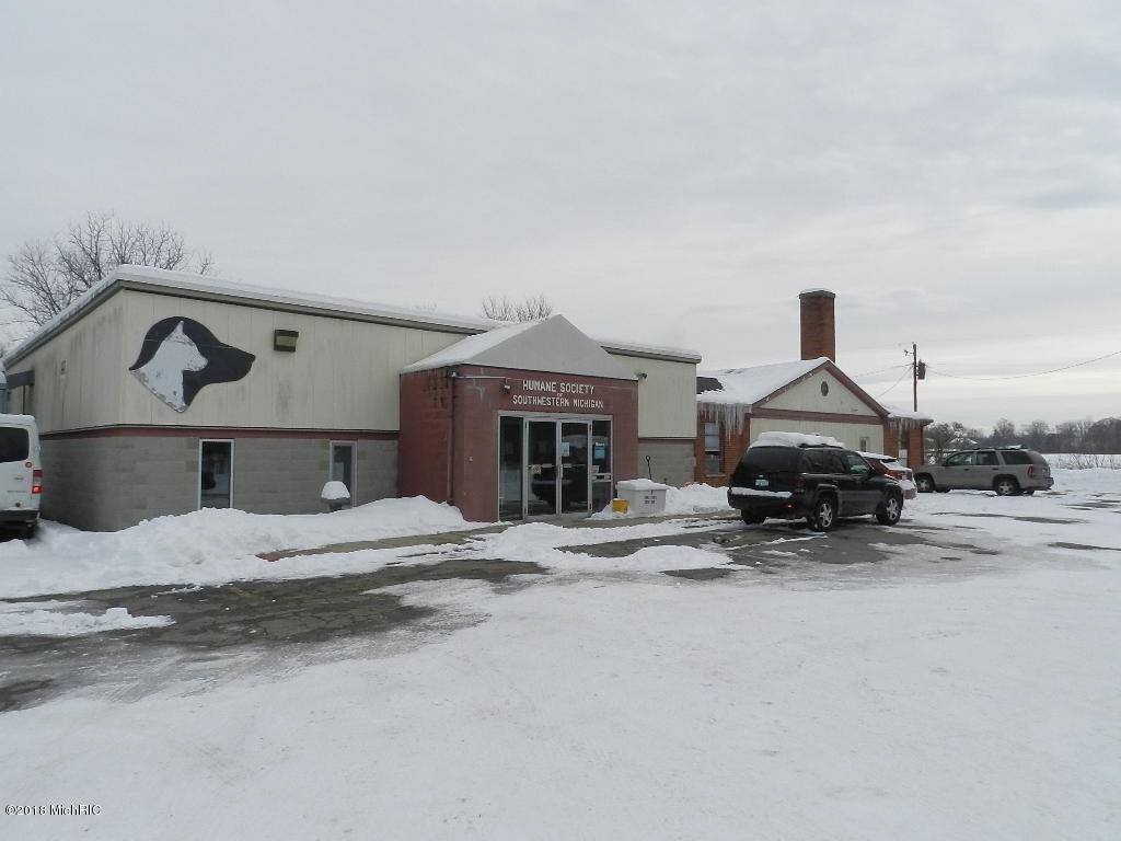 641 S Crystal Ave, Benton Harbor, MI for Sale