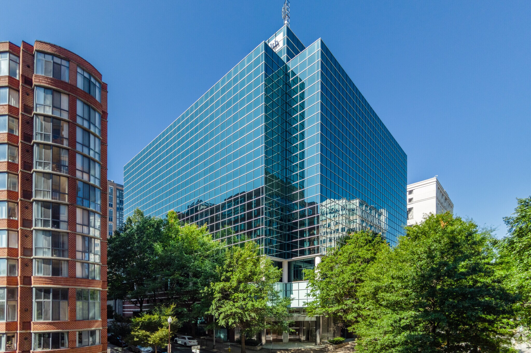 2000 15th St N, Arlington, VA for Rent