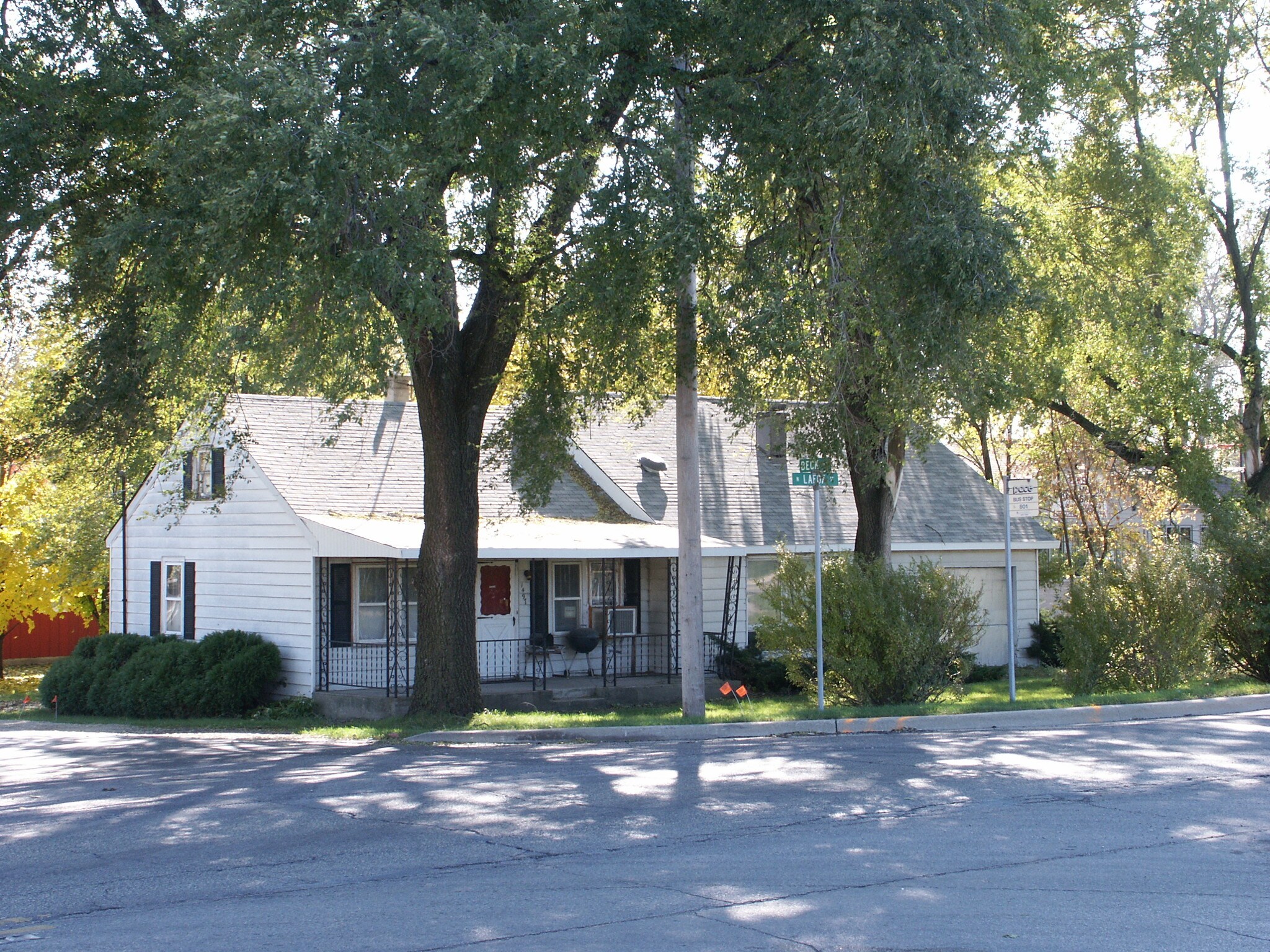 1497 N Lafox St, South Elgin, IL for Rent