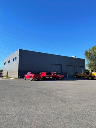 Saint-leonard, QC Industrial - 5995 Boulevard des Grandes-Prairies Saint-leonard, QC Industrial - 5995 Boulevard des Grandes-Prairies