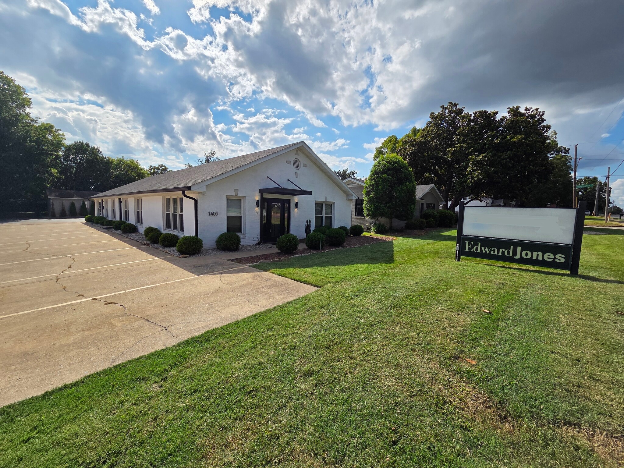1403 Scottsville Rd, Bowling Green, KY for Rent