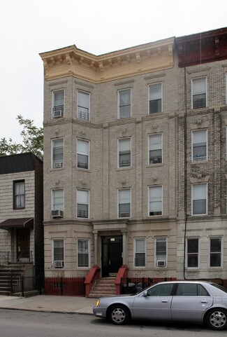 Brooklyn, NY undefined - 208 Sumpter St