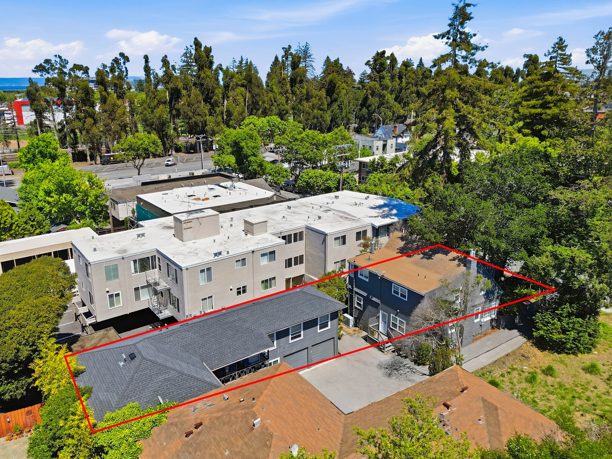 1124 Douglas Ave, Burlingame, CA for Sale