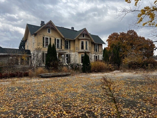 2520 N Main St, Rockford, IL for Sale