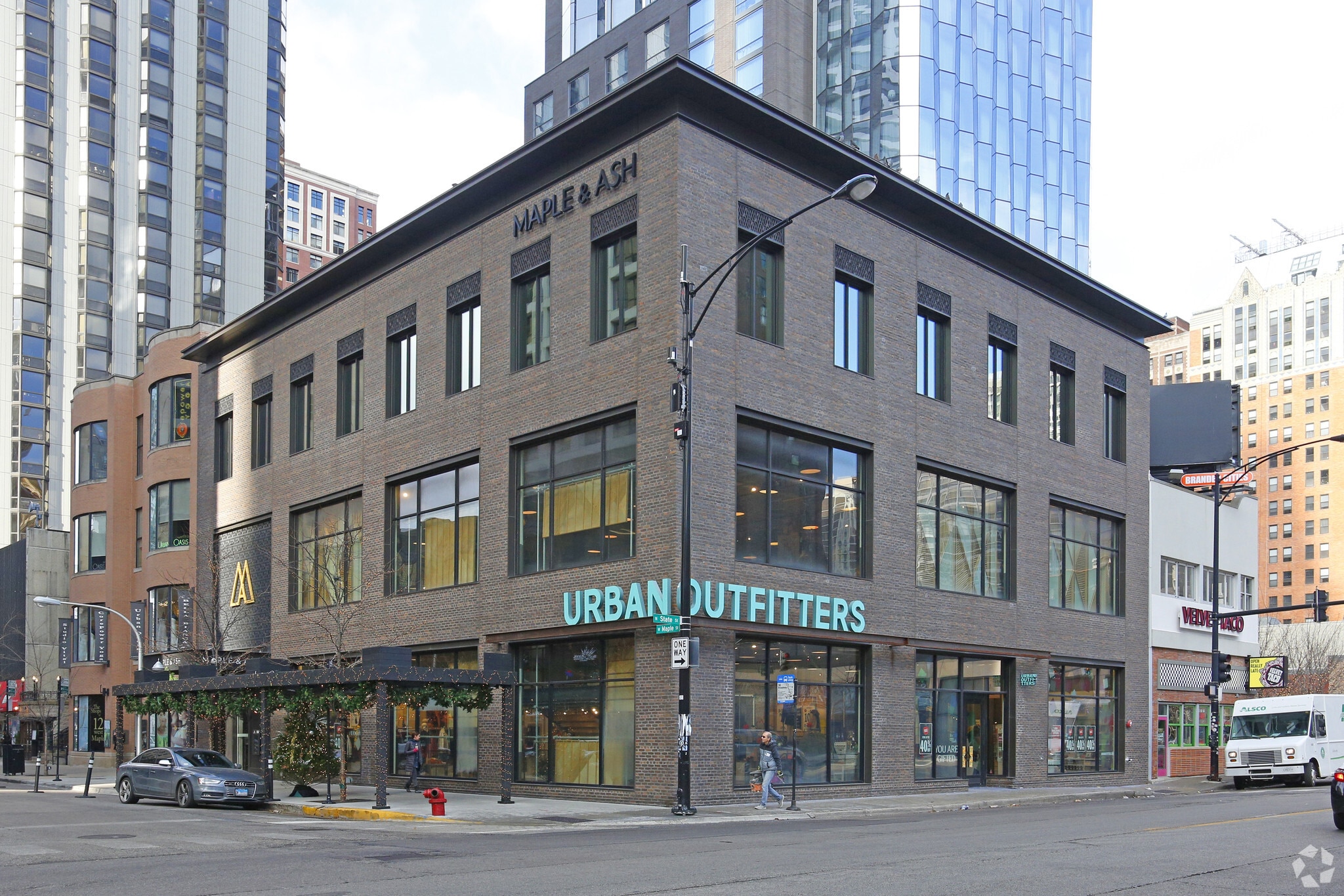 1100 N State St, Chicago, IL for Rent