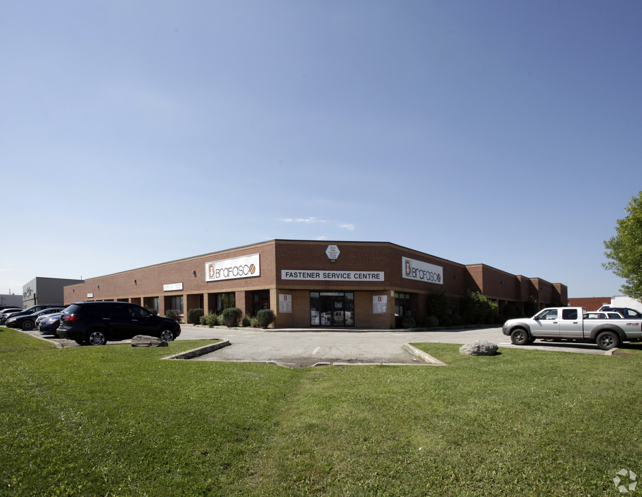 26 Mcewan Dr, Caledon, ON for Rent