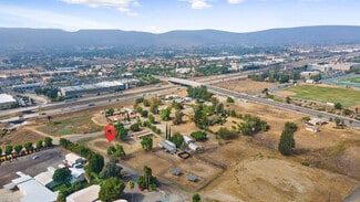 Murrieta, CA Veterinarian/Kennel - 25110 Monroe Ave