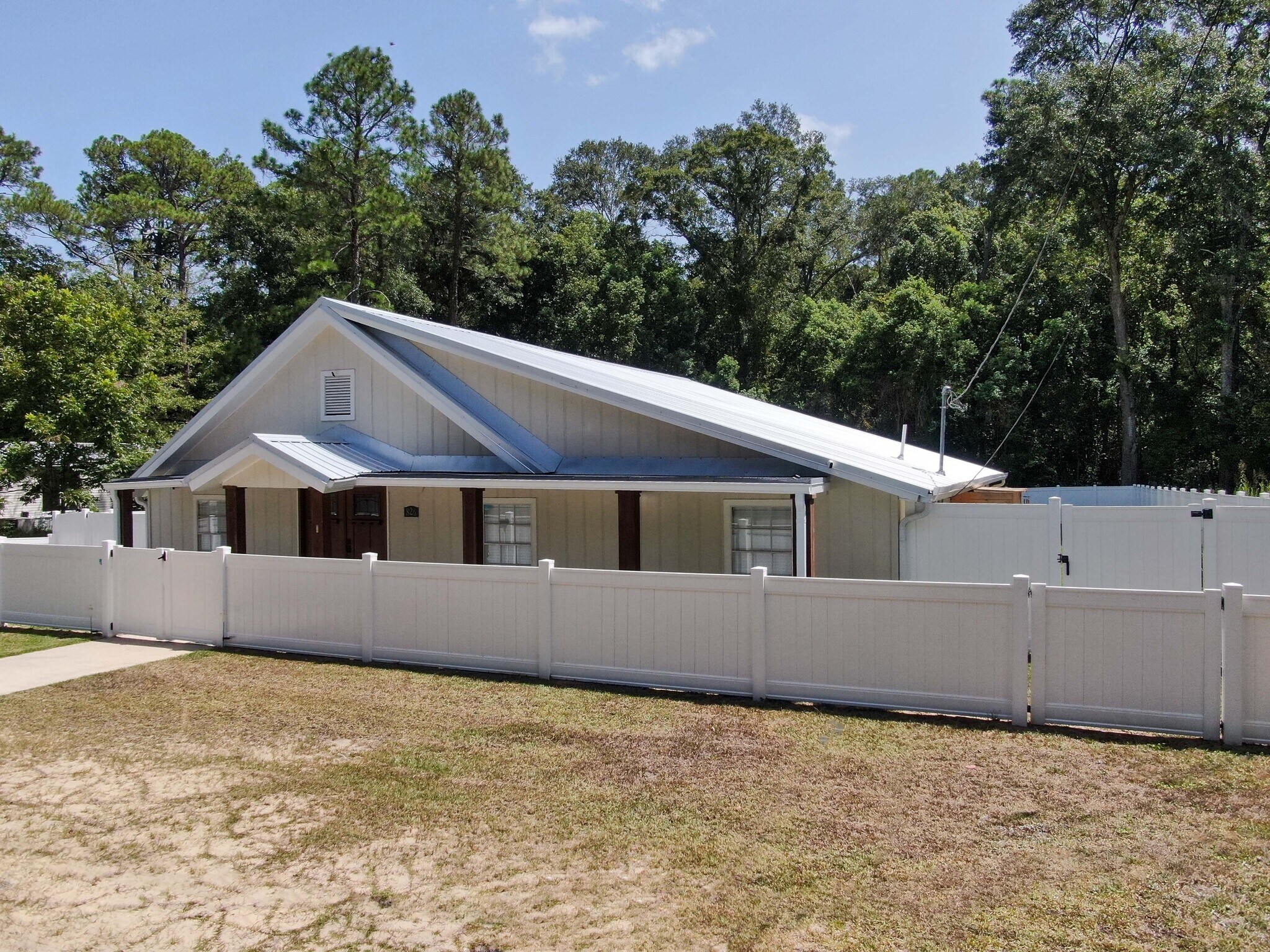 826 N Caryville Rd Bonifay, FL 32425 Specialty Property for Lease on