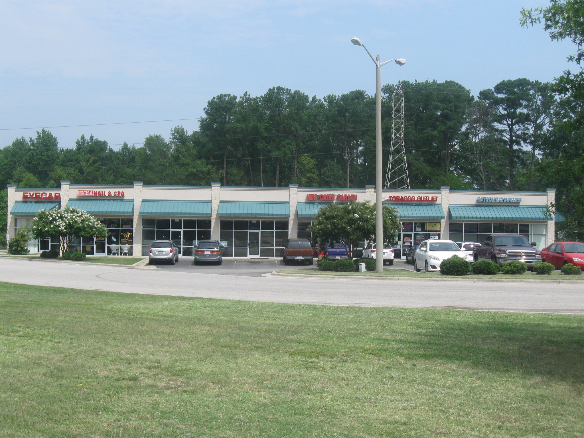 590 Cedar Creek Rd, Fayetteville, NC for Rent