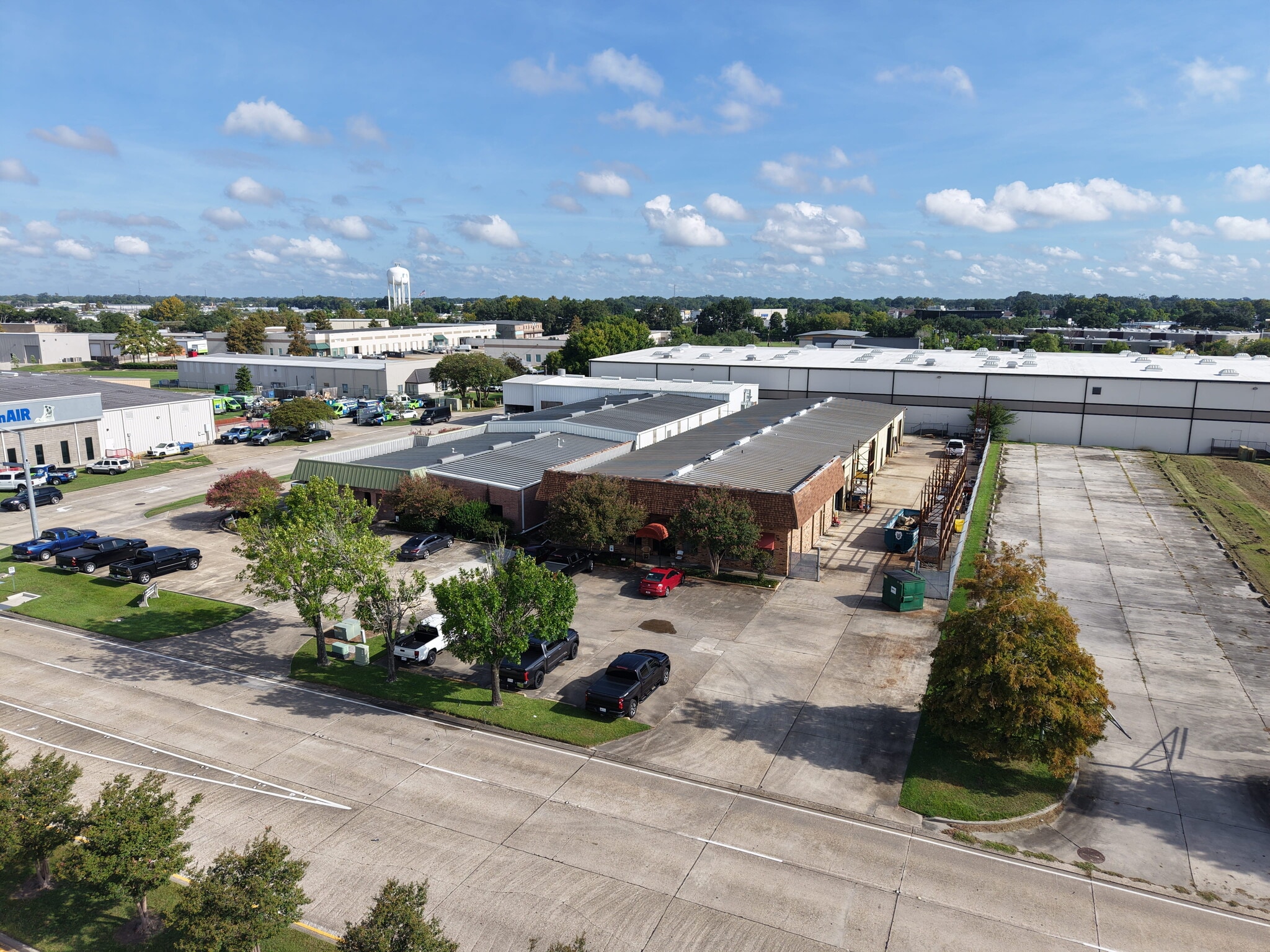 12025 Industriplex Blvd, Baton Rouge, LA for Rent