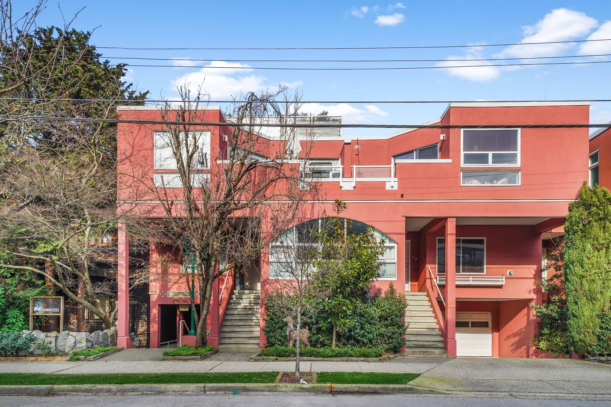 1233 7th Av W, Vancouver, BC for Rent